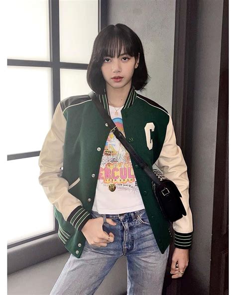 lisa BLACKPINK style